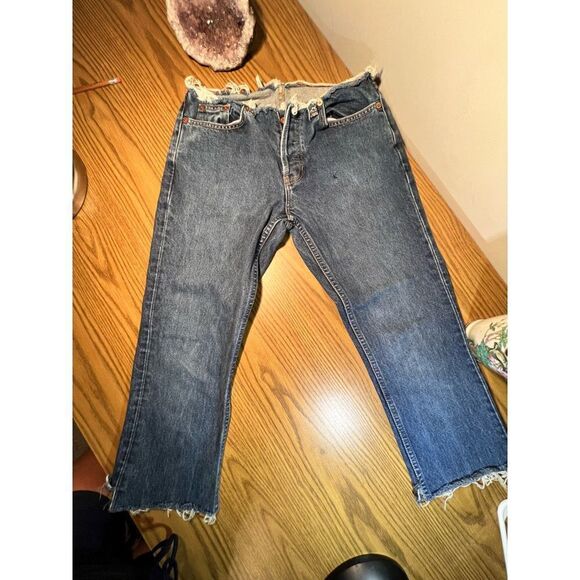 Vintage Frayed Low Rise CapriSize 3Exclusive one of a kind